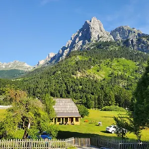 Bujtina 2 , Valbone Albanië