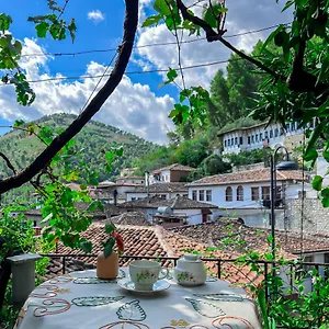 Nika's , Berat Albanië
